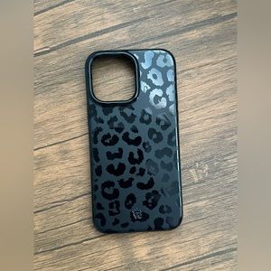 Velvet Caviar iPhone 14 Pro Max